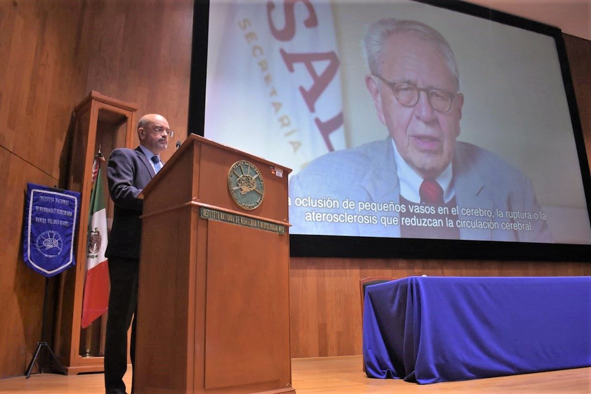 secretario de salud, Jorge Alcocer Varela.