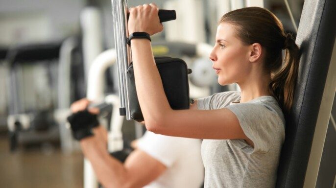 Ir al gym trae grandes beneficios a la salud física y mental