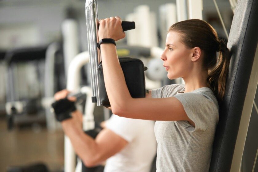 Ir al gym trae grandes beneficios a la salud física y mental