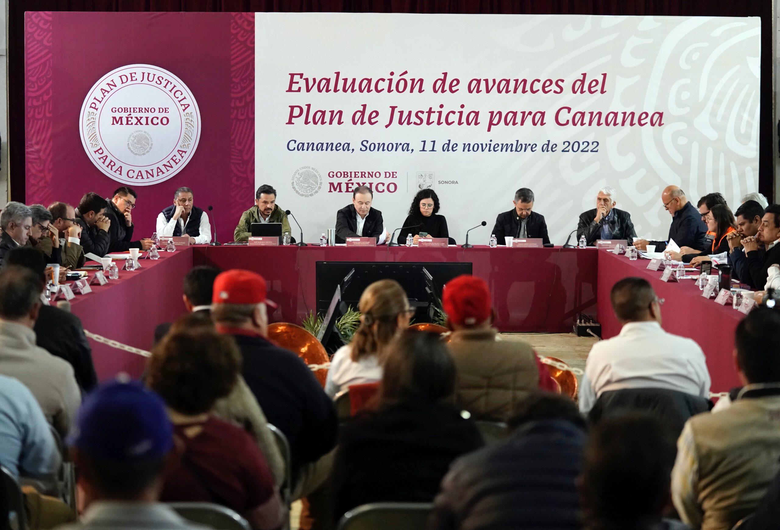 Funcionarios en evaluación de avances del Plan de Justicia para Cananea