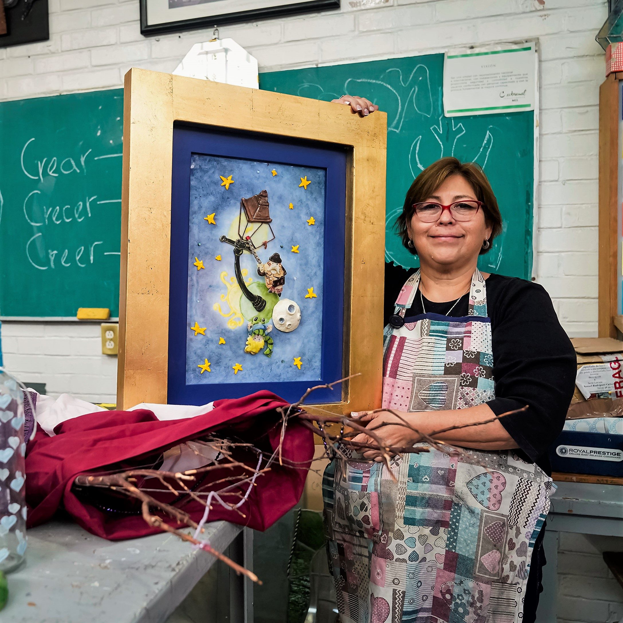 Con Taller de Vidrio, IMSS promueve el arte y la terapia ocupacional