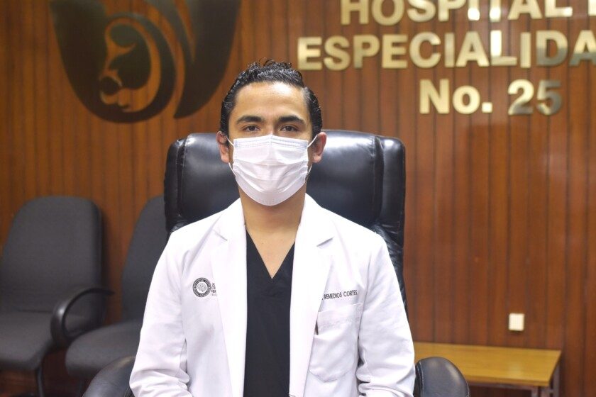 jefe de Servicio de Neurocirugía en la UMAE No. 25, doctor José Remedios Cortés Cárdenas