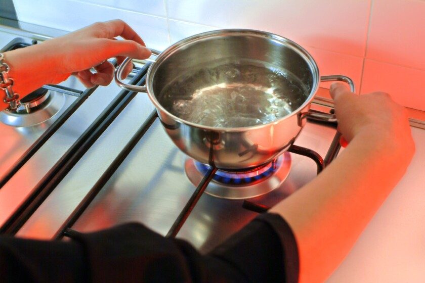 Accidentes domésticos, quemaduras con agua caliente