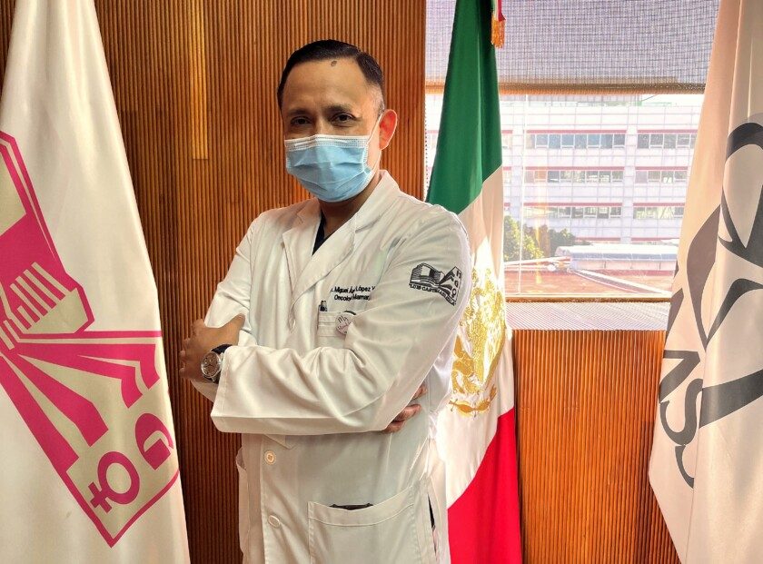 doctor Miguel Ángel López Valle, jefe del servicio de Oncología Mamaria de la UMAE