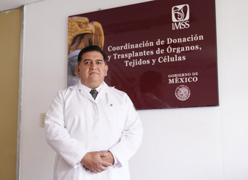 Coordinador Normativo del programa de Donación y Trasplantes de Órganos, Tejidos y Células del IMSS, Dr. Pedro Paz Solís