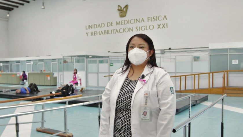 doctora María Isabel Jaime Esquivias, directora de la UMFyR Siglo XXI