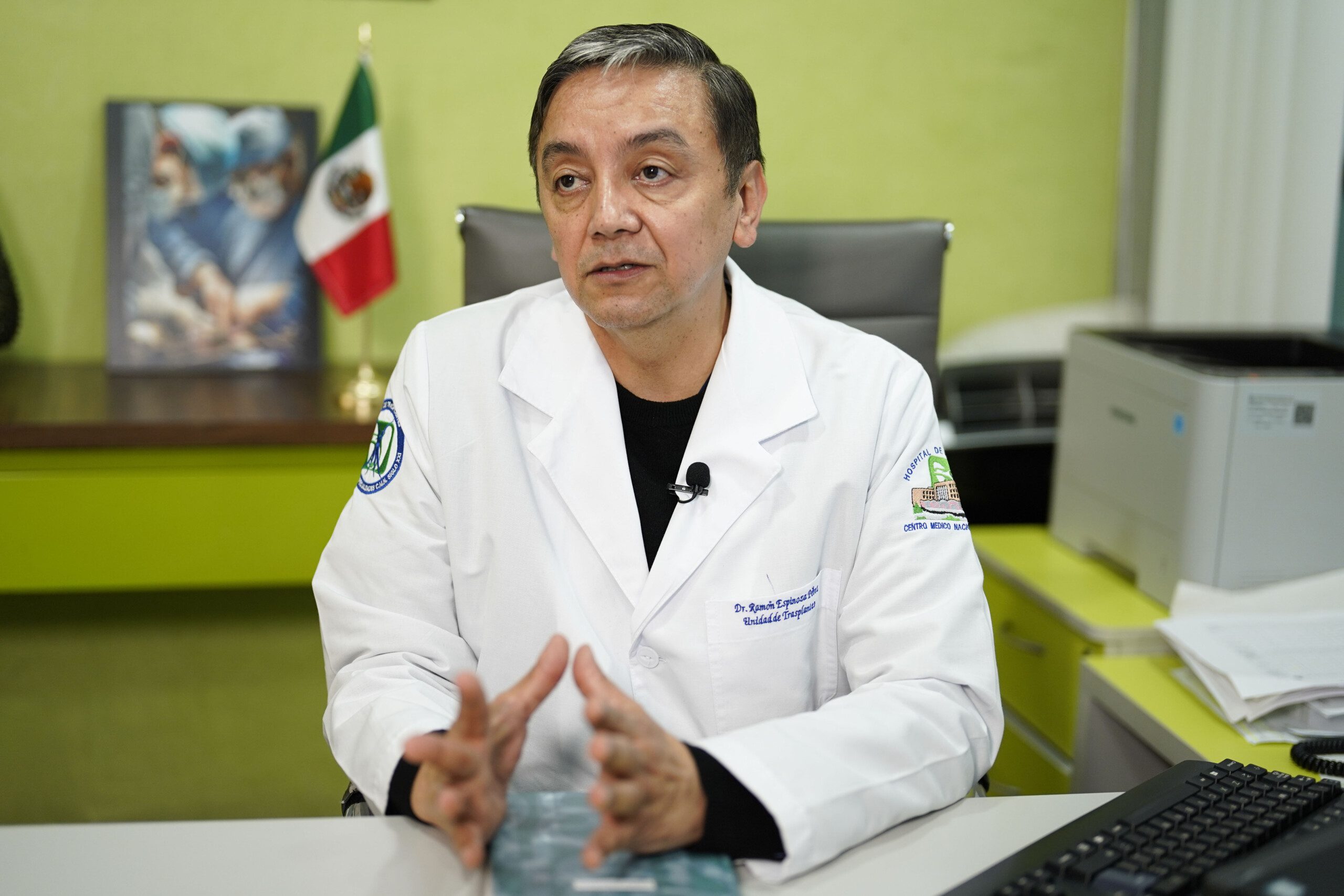 jefe de la Unidad de Trasplantes del Hospital de Especialidades, doctor Ramón Espinoza Pérez