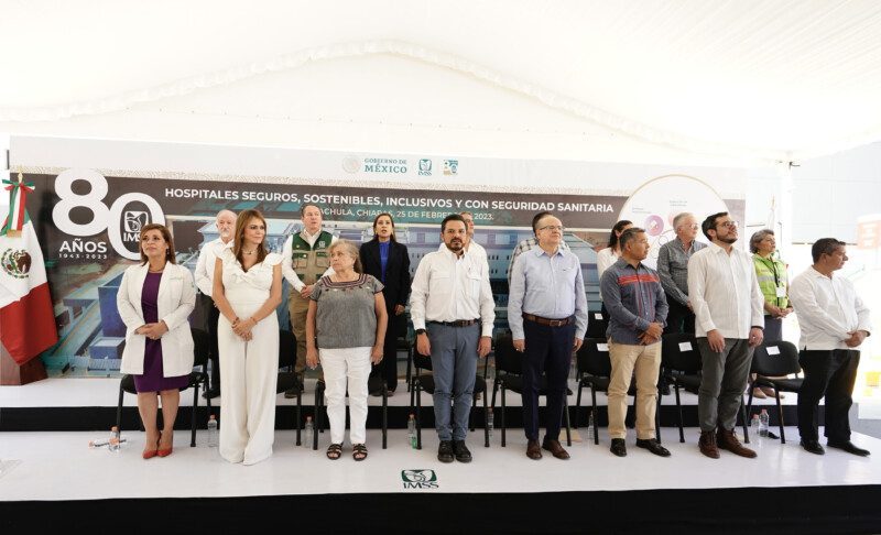 Estuvieron presentes el cónsul general de Guatemala en Tapachula, Carlos Enrique Chopen Choc; la alcaldesa de Tapachula, Rosa Irene Urbina Castañeda; la experta en Salud Ambiental, Margarita Castillejos Salazar; el secretario general de la Conferencia Interamericana de Seguridad Social, Álvaro Velarca Hernández; la representante del IMSS en Chiapas, María Luisa Rodea Pimentel; y el titular de la Unidad de Proyectos Especiales y Cartera de Inversión, Ramón Aguirre Díaz; representantes del Consejo Consultivo Delegacional, presidentes municipales y legisladores, entre otros invitados.