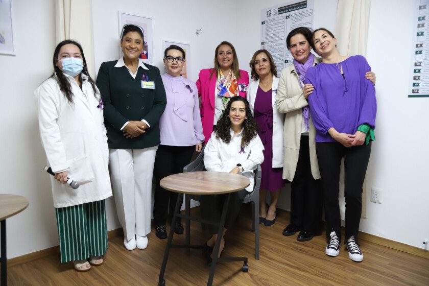 Espacio de Sala de Lactancia para mujeres trabajadoras y visitantes con los ponentes