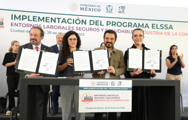 Firma Zoé Robledo acuerdo para implementar programa ELSSA del IMSS con industria de la construcción y cemento