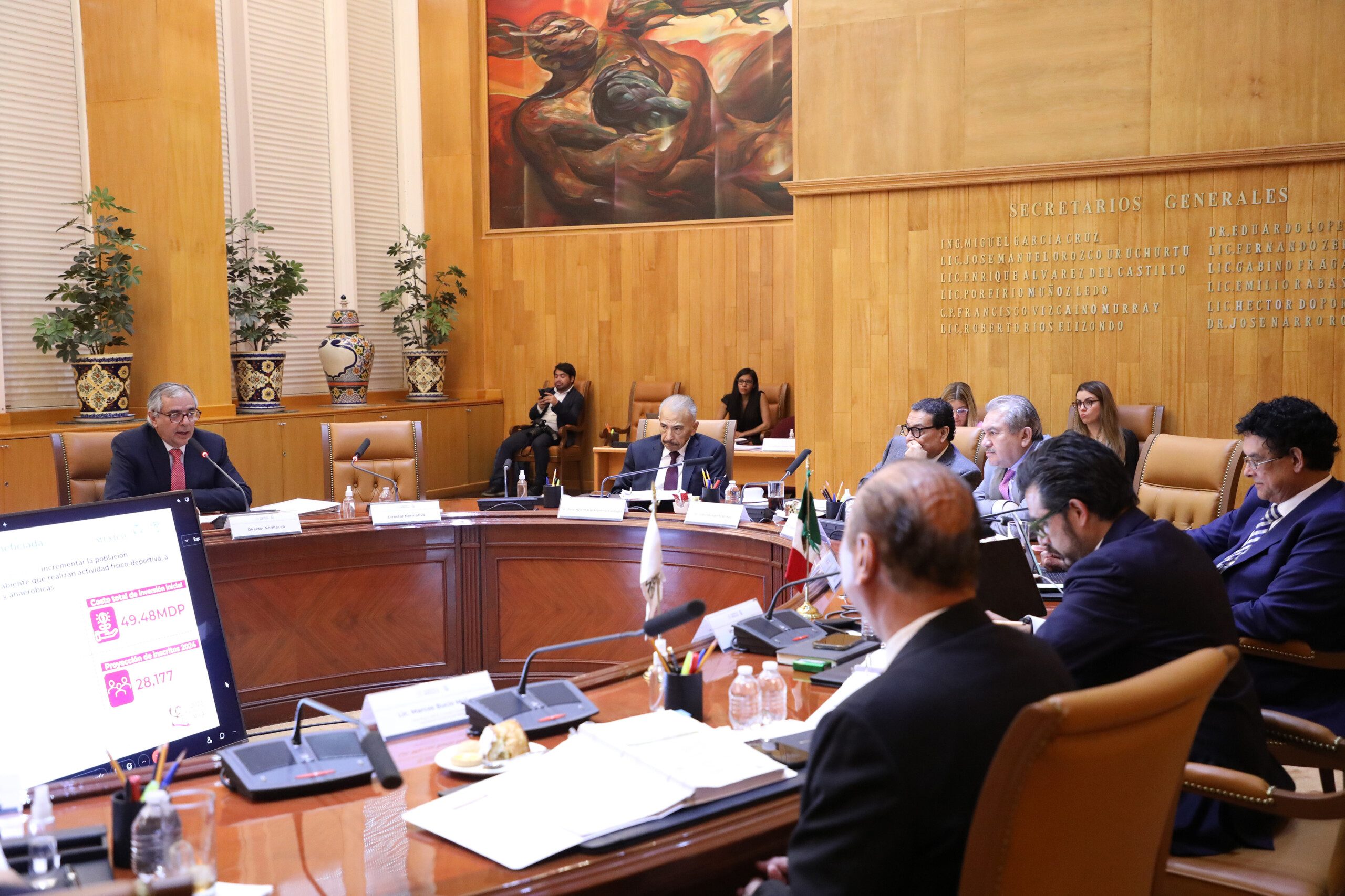 director general del IMSS, Zoé Robledo con representantes de los sectores obrero, patronal y de gobierno