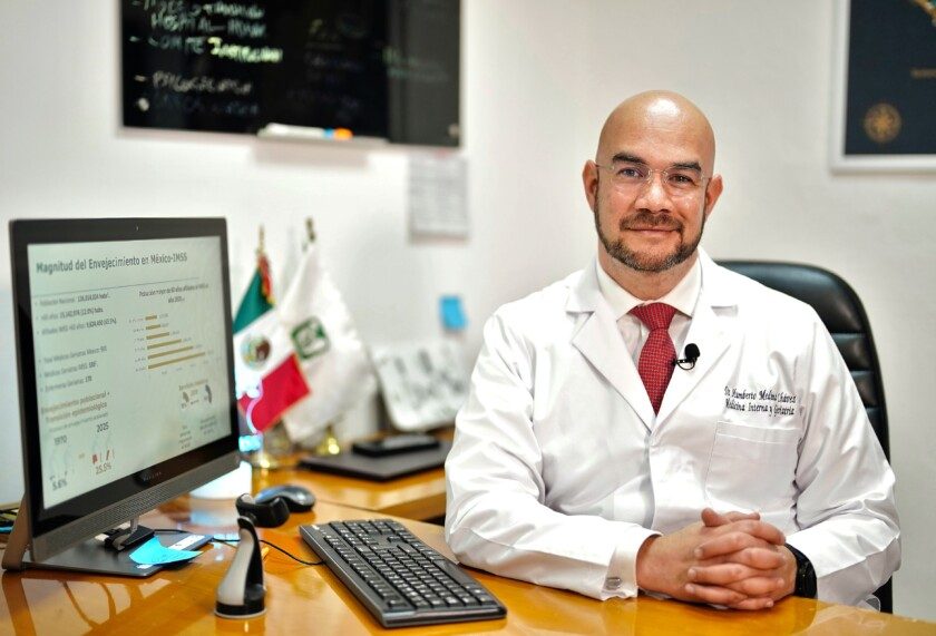 doctor Juan Humberto Medina Chávez, Jefe de la División de Excelencia Clínica en la Coordinación de Innovación en Salud