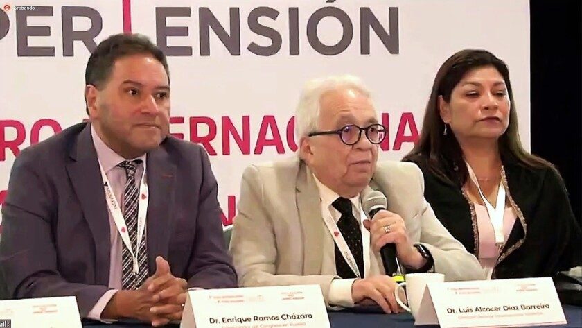 El doctor Luis Alcocer Díaz Barreiro, Maestro en Salud Pública y actual Presidente de GREHTA (Grupo de Expertos en Hipertensión Arterial), líder del Congreso