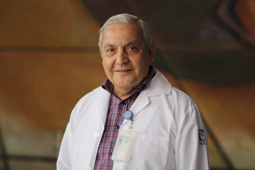 doctor Silvio Jurado Hernández, jefe del Servicio de Audiología,  Otorrinolaringología, Cirugía de Cabeza y Cuello de esta Unidad Médica de Alta Especialidad (UMAE)