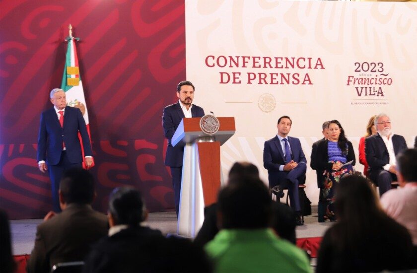 conferencia de prensa que encabezó el presidente Andrés Manuel López Obrador desde Palacio Nacional, el titular del Seguro Social