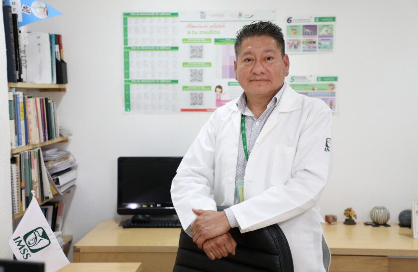 doctor Antonio Rosales Piñón, jefe de Área de Ampliación de Coberturas, comentando de la Salud preventiva masculina
