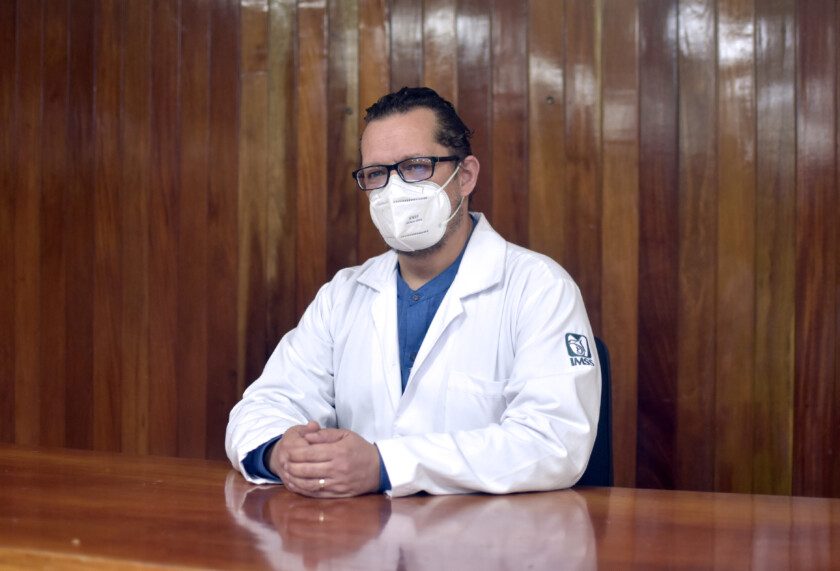 coordinador del Programa de Trasplantes de Órganos y Tejidos del HGZ No. 33, doctor Emilio Pérez Rocha León