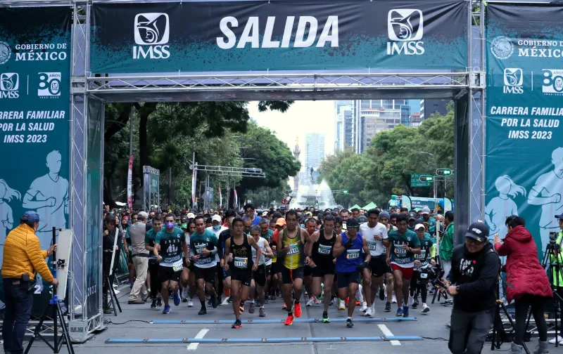 Salida Carrera Familiar por la Salud IMSS