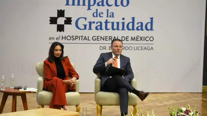 Marco Vinicio Gallardo Enríquez en Foro “Impacto de la gratuidad”, celebrado en el Hospital General de México (HGM) “Dr. Eduardo Liceaga” hablado de gratuidad total en salud
