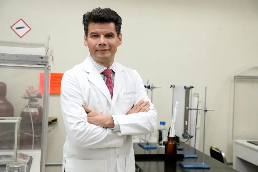 doctor Eduardo Terreros Munoz informa de Tratamientos personalizados para el linfoma