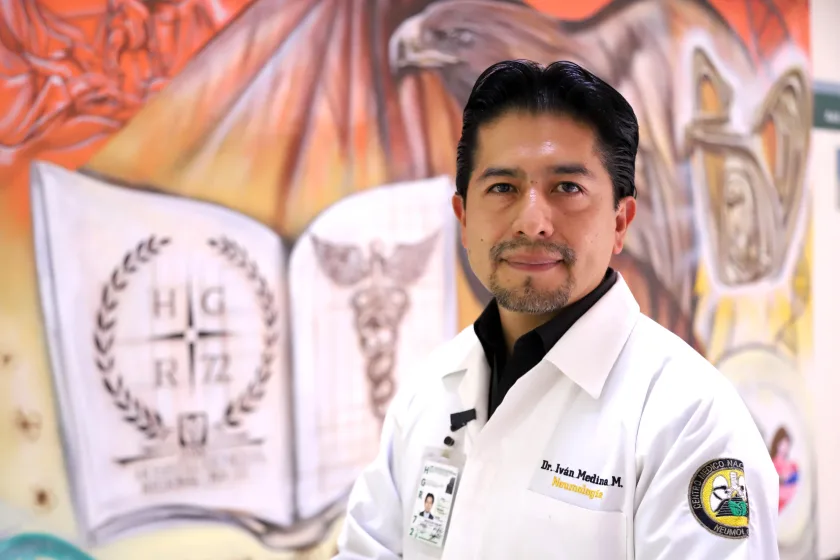 neumólogo Iván Medina Mora informa de acciones de vacunación y prevención de neumonía