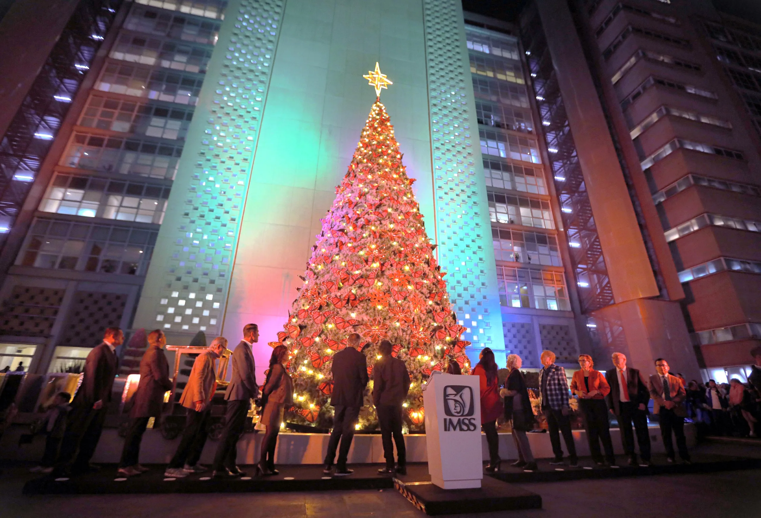 Encendido del Arbol Navideno 2023 del IMSS