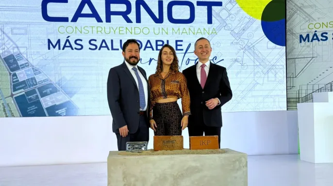Ceremonia de primera piedra de nueva planta de produccion en Hidalgo de Laboratorios Carnot