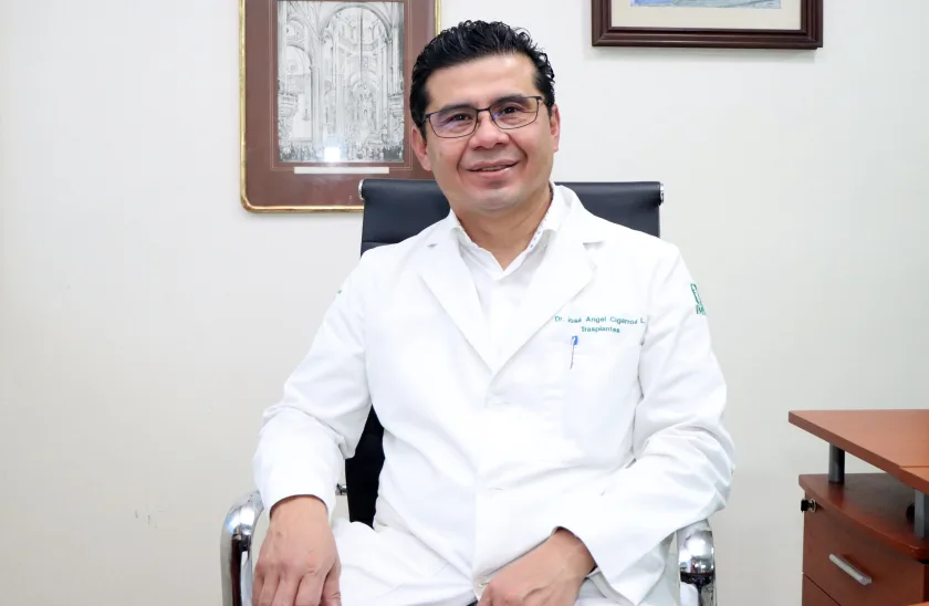 jefe del área de Insuficiencia Cardíaca Avanzada del Hospital de
Cardiología del CMN Siglo XXI, doctor José Ángel Cigarroa López