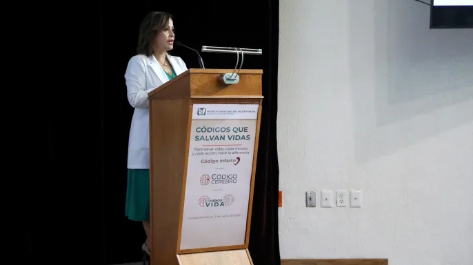 Directora de Prestaciones Médicas del IMSS, doctora Célida Duque en el evento “Códigos de Urgencias que salvan vidas”