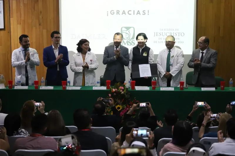 Fundación IMSS entrega Banco itinerante de sangre al Centro Médico Nacional Siglo XXI