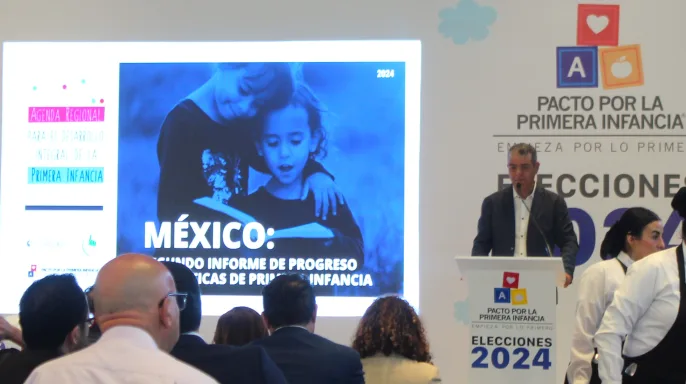 Alberto Sotomayor, Coordinador de Investigación del Pacto por la Primera Infancia, presentó el “Segundo Informe de Progreso de Políticas de Primera Infancia: México”.