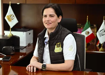 directora general de Fundación IMSS, Ana Lía García García informando que Fundación IMSS celebra 21 años