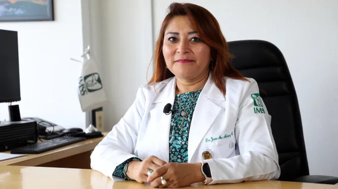 jefa de área de la División de Medicina Familiar, doctora Juana María Márquez Cornejo informa medidas para combatir alergias estacionales