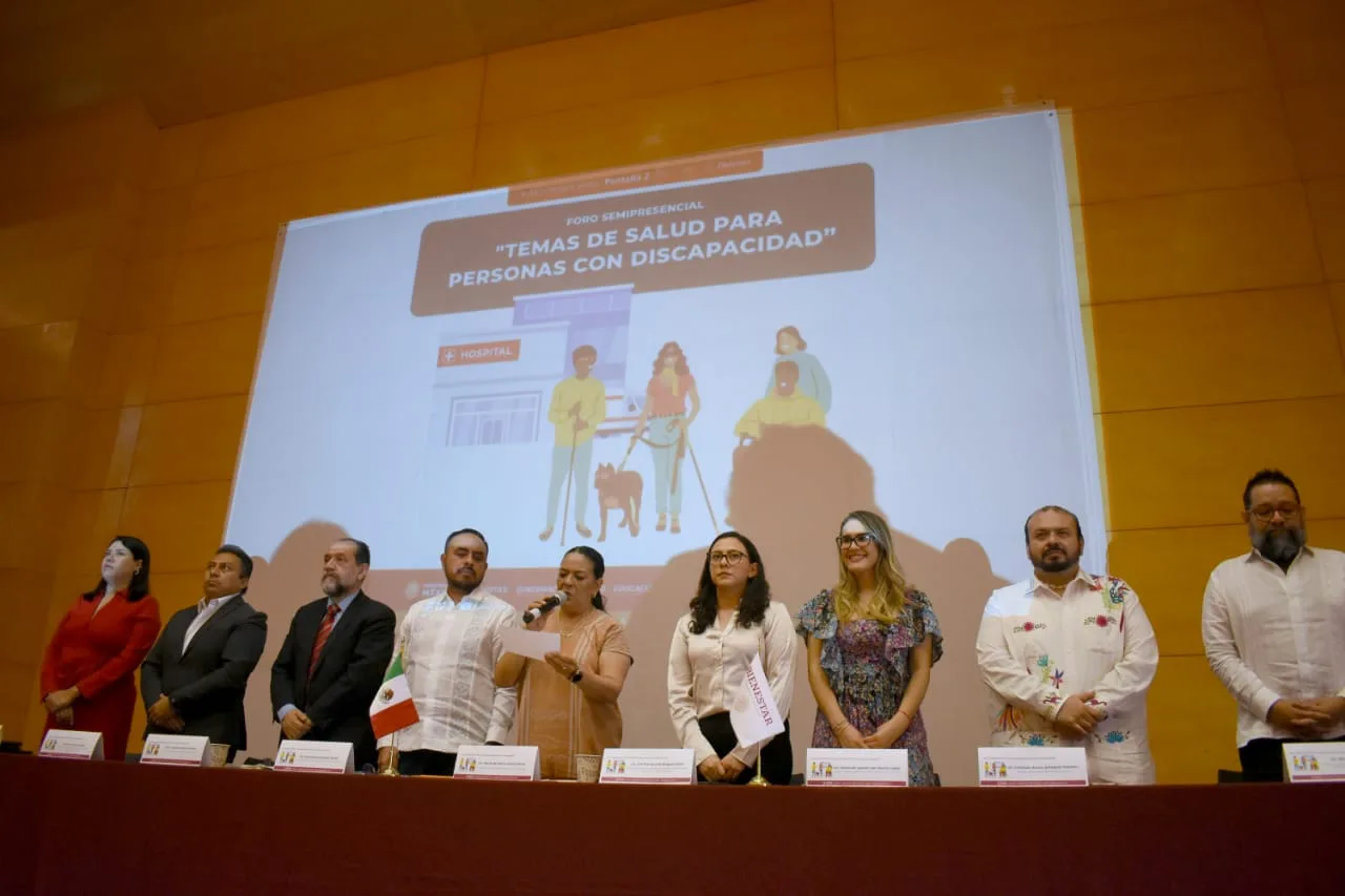 Especialistas participan en el 2º Foro Temático 2024 "Salud para personas con discapacidad" para avanzar en la eliminación de barreras que impiden hacer efectivo el derecho a la salud en México. 